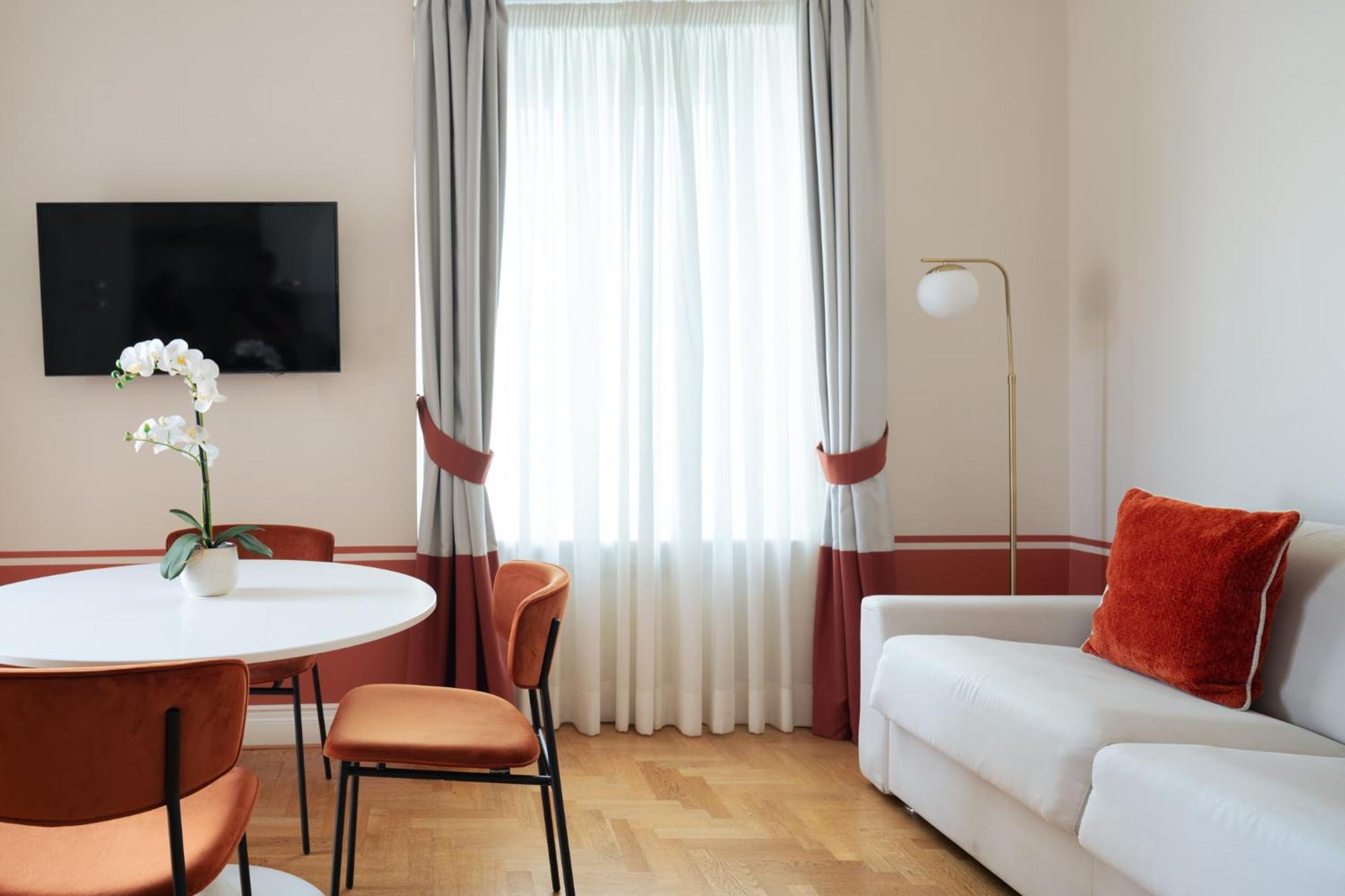 Caracciolo 13 Rooftop & Suites Napoli Eksteriør billede